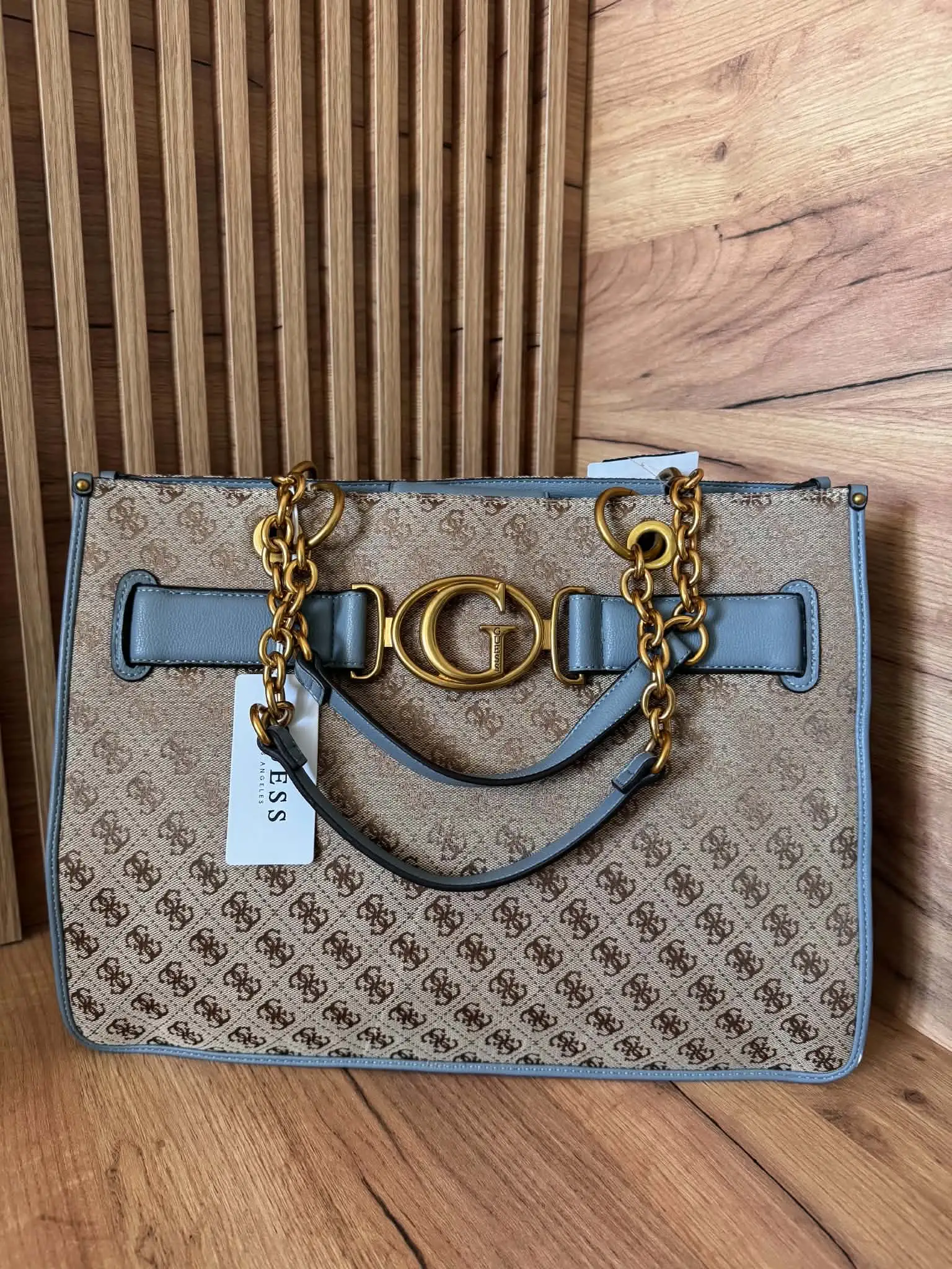 Ташна Guess - 1