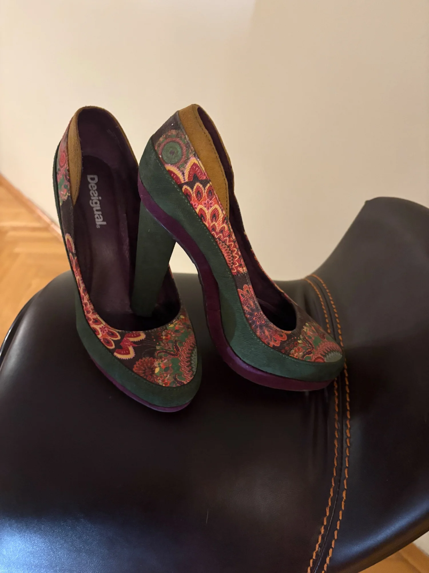 Desigual штикли - 1
